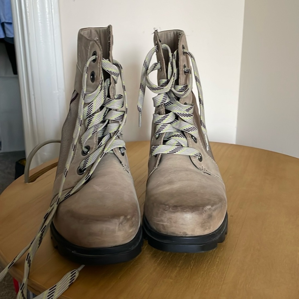Sorel Class Boots | Size 8